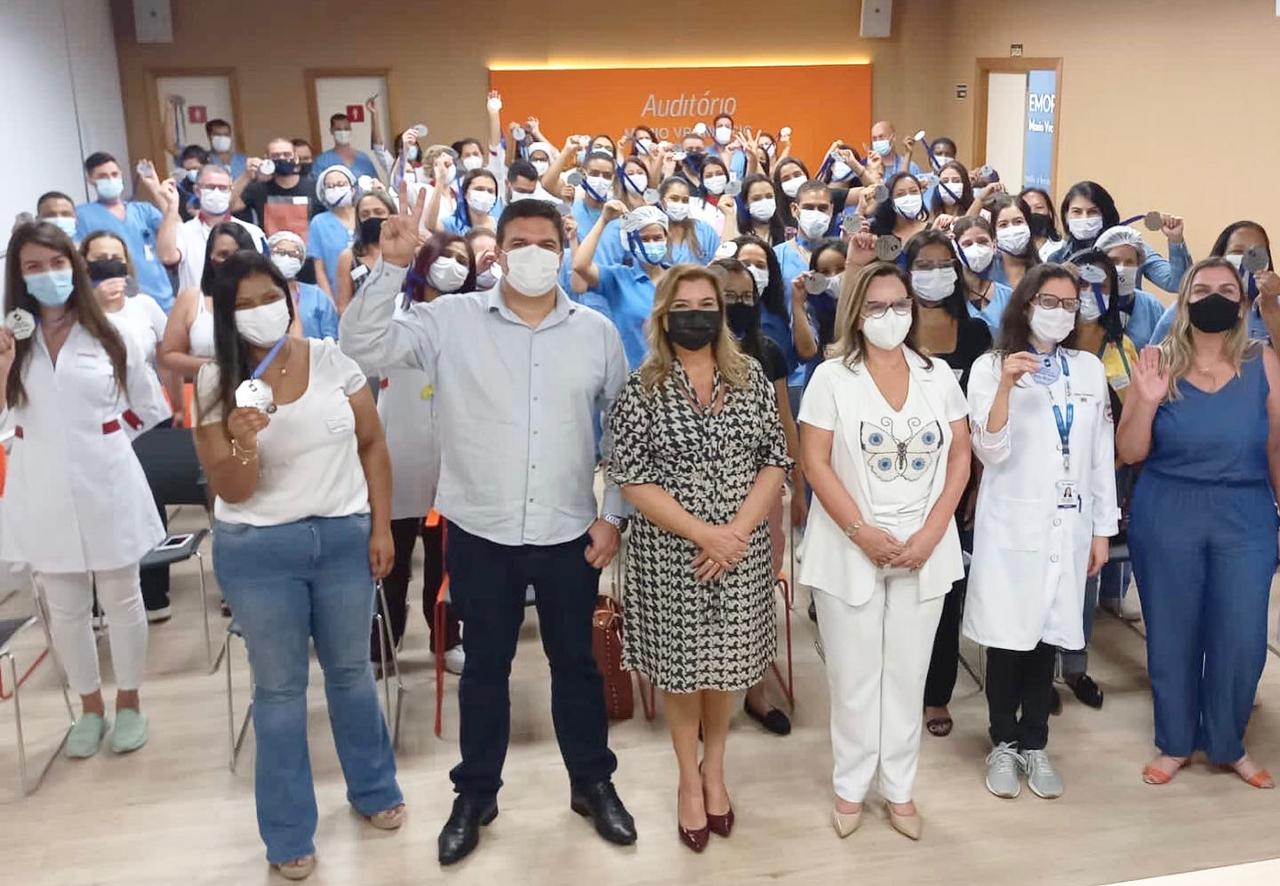 Cofen e Coren MG homenageiam profissionais por atuação na pandemia