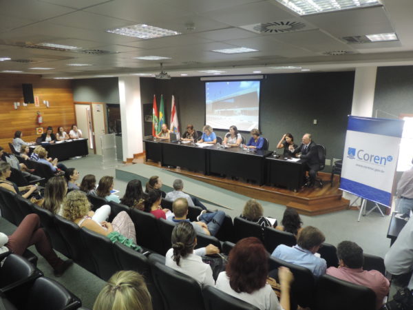 Audiência pública em Santa Catarina debateu e repudiou EaD na Enfermagem